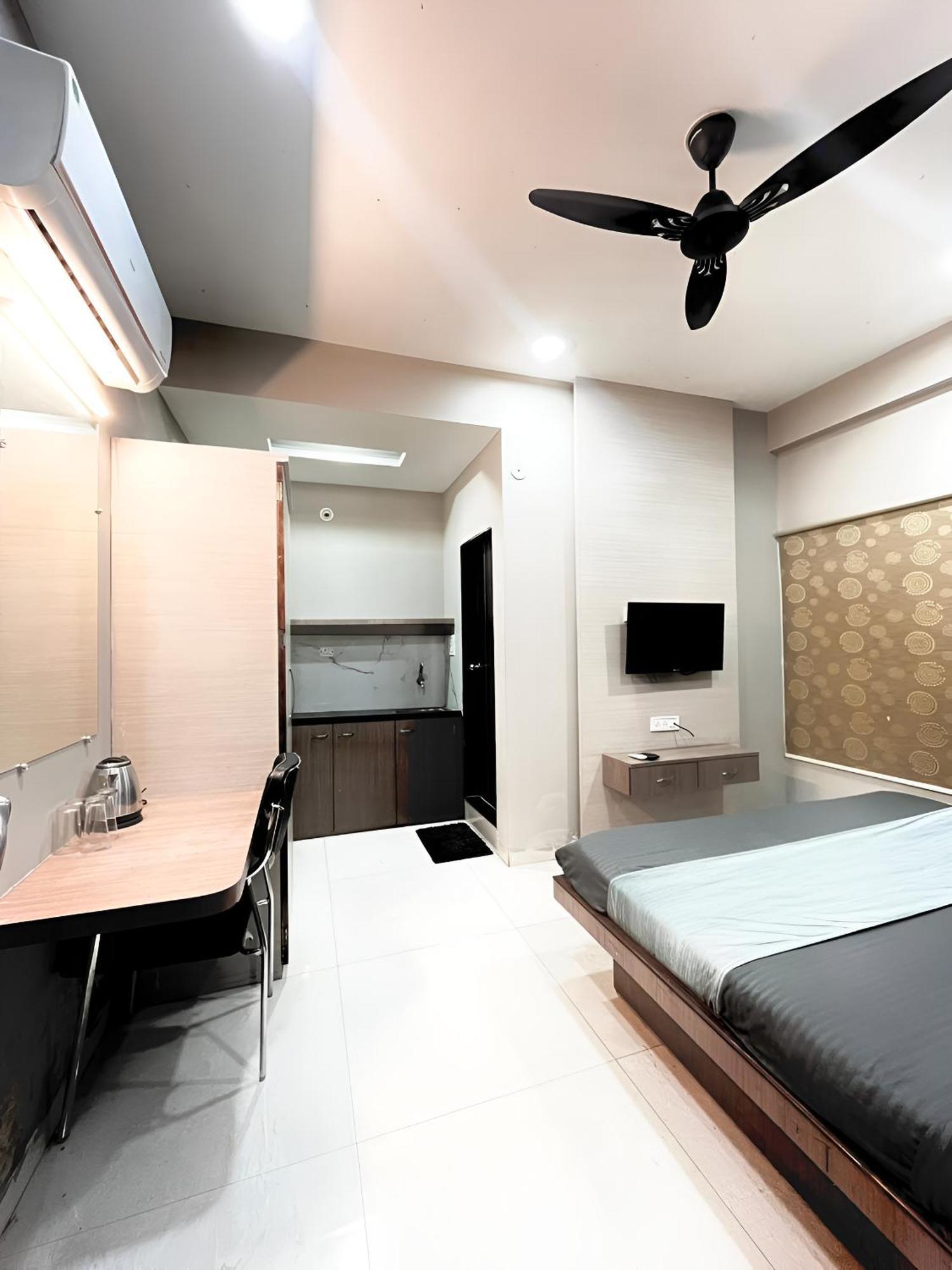 Hotel Evanka Indore Exterior foto